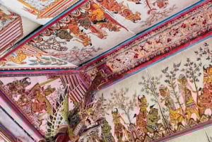 Bali: Historiske vægmalerier, eventyrhave og flagermushule-tempel