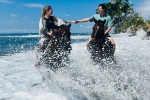 Przejażdżka konna na Bali na plaży Saba Wycieczka konna