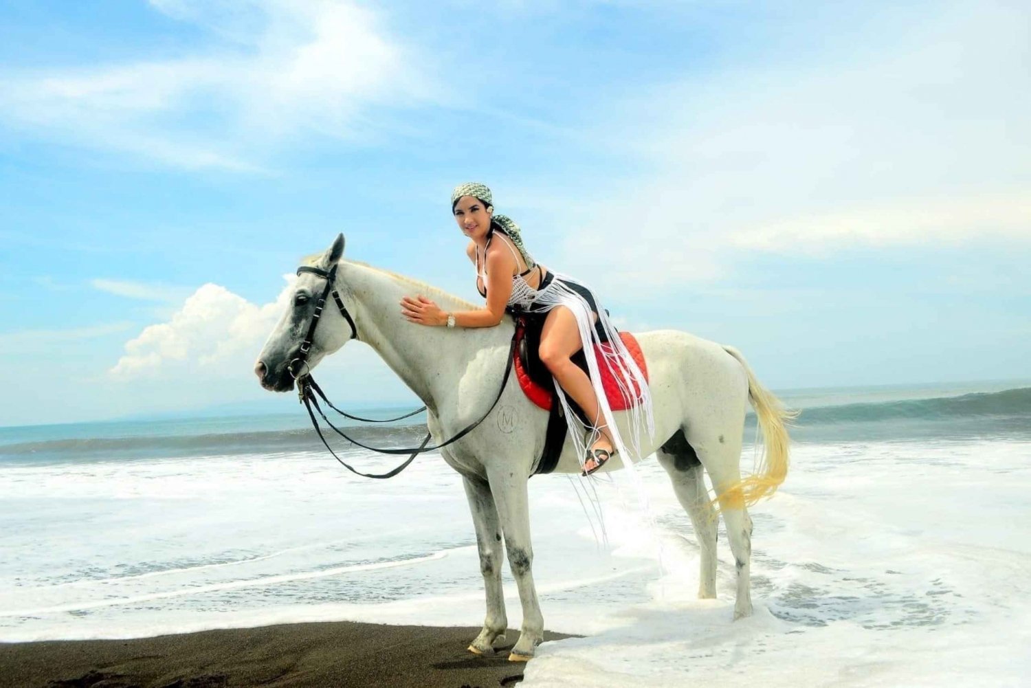 Bali : Horse Riding On The Beach