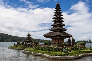 Bali: Tarasy ryżowe Jatiluwih, świątynia wodna, wycieczka do wodospadu