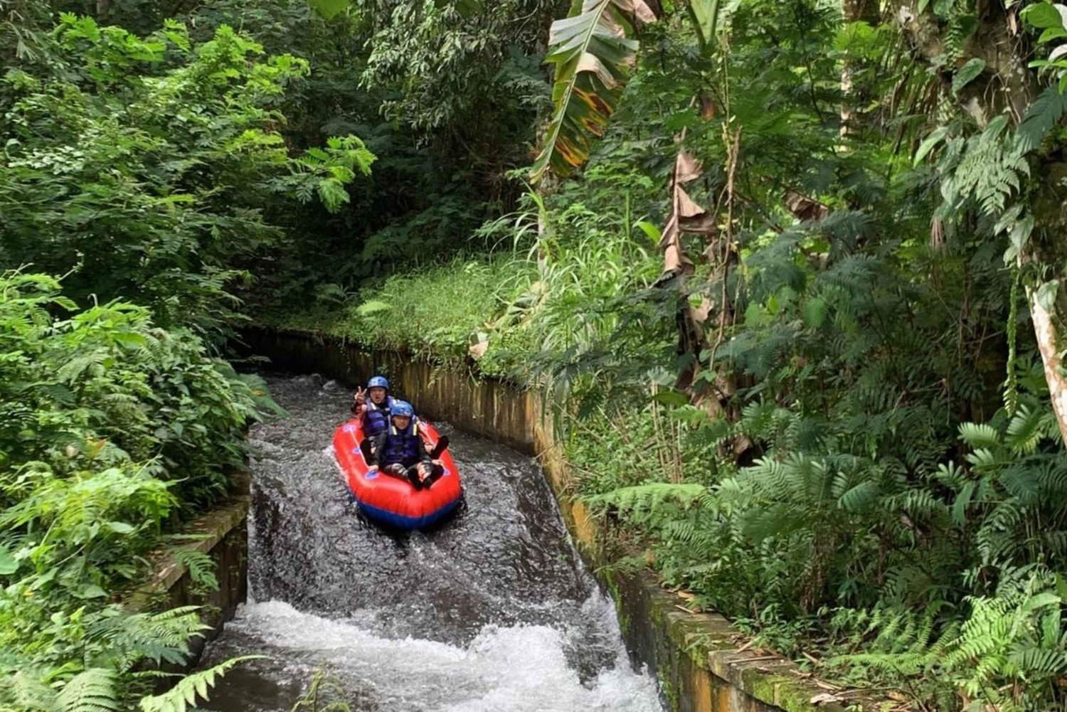 Bali : Aventure sur la rivière blanche de Jatiluwih et visite du temple au coucher du soleil