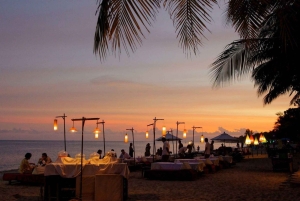 Bali: Pakiet kolacji z owocami morza na plaży Jimbaran z zachodem słońca