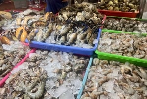 Bali: Jimbaran Fish Market Tour with Seafood Tasting