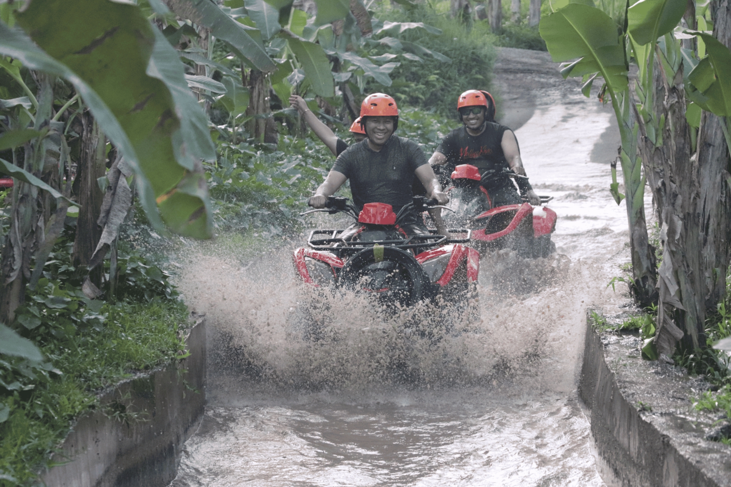 Bali: Oplevelse med ATV-quadbike i jungle, vandfald og grotter
