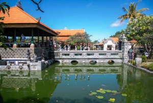 Bali: Karangasem Royal Heritage & Local Market Tour