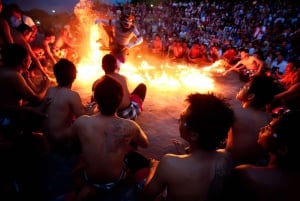 Bali: Kecak Fire Dance Entry Ticket and Uluwatu Temple Tour