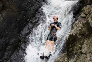 Bali: Kerenkalin kanjonin kanjonikiipeilyseikkailu, koko päivä