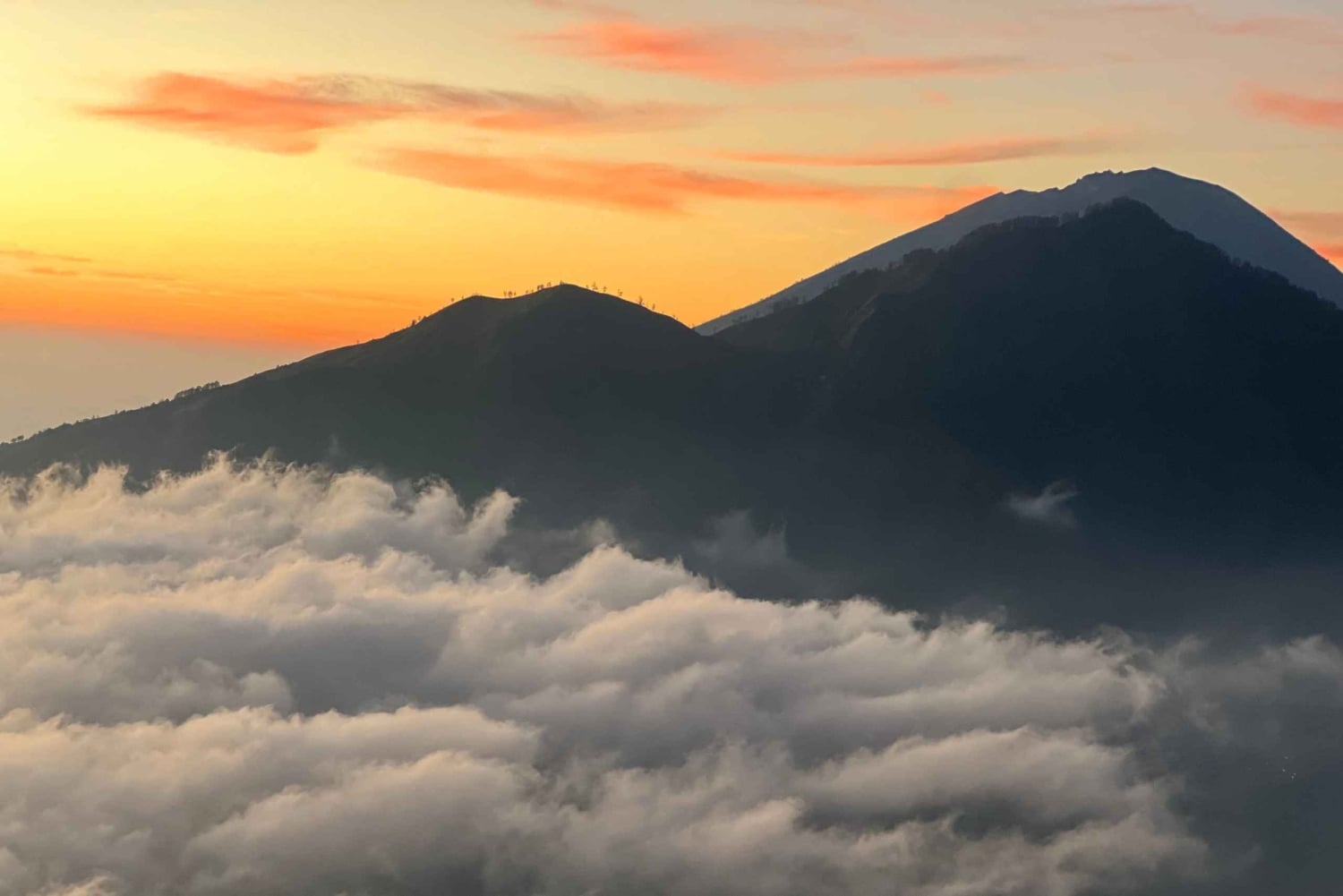 Bali: Lake Batur Canoe Ride and Fishing Experience