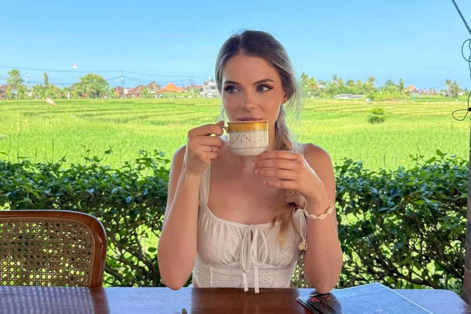 バリ島：運転手付きバイクで行くランプヤン寺院ツアー