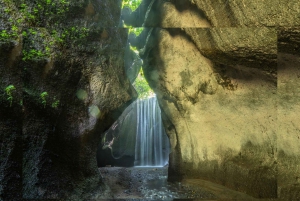Bali : Visite du temple de Lempuyang, du palais de l'eau et des chutes d'eau.