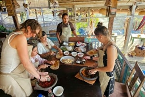 Bali (Lovina): Balinese Cooking Class with Local Ingredients