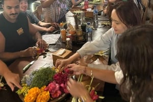 Bali (Lovina): Balinese Offering Workshop