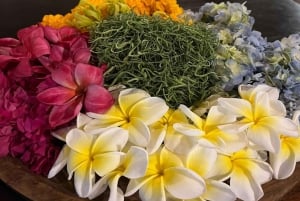 Bali (Lovina): Balinese Offering Workshop