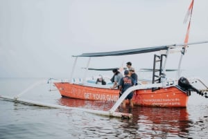 Bali/Lovina: snorkeling z delfinami o wschodzie słońca i skok z klifu nad wodospadem
