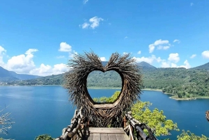 Bali/Lovina: mergulho com golfinhos ao amanhecer e salto de penhasco na cascata