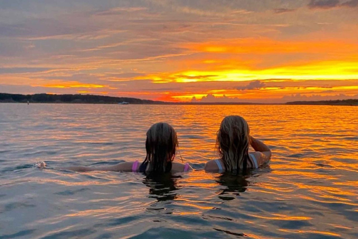 Bali: Lovina Sunset Tour with Snorkeling Experience