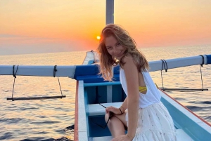 Bali: Passeio ao pôr do sol em Lovina com experiência de snorkeling