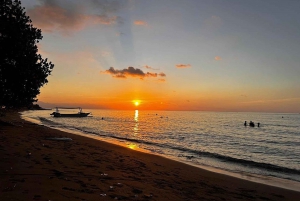 Bali: Passeio ao pôr do sol em Lovina com experiência de snorkeling