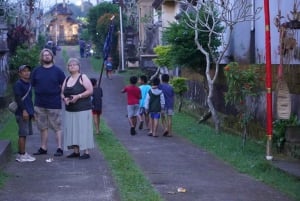 Bali: Magische Nacht mit Glühwürmchen & authentischer Kultur