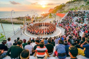 Bali: spettacolare tramonto a Melasti con danza kecak