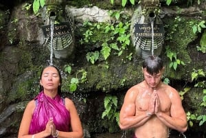 Bali: Melukat-Ritual und Foodtour auf dem Nachtmarkt