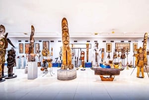 Bali: Monumentale Anmut, Kunstreflexion und versteckte ruhige Küste