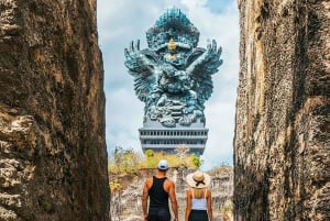 Bali: Monumentale Anmut, Kunstreflexion und versteckte ruhige Küste
