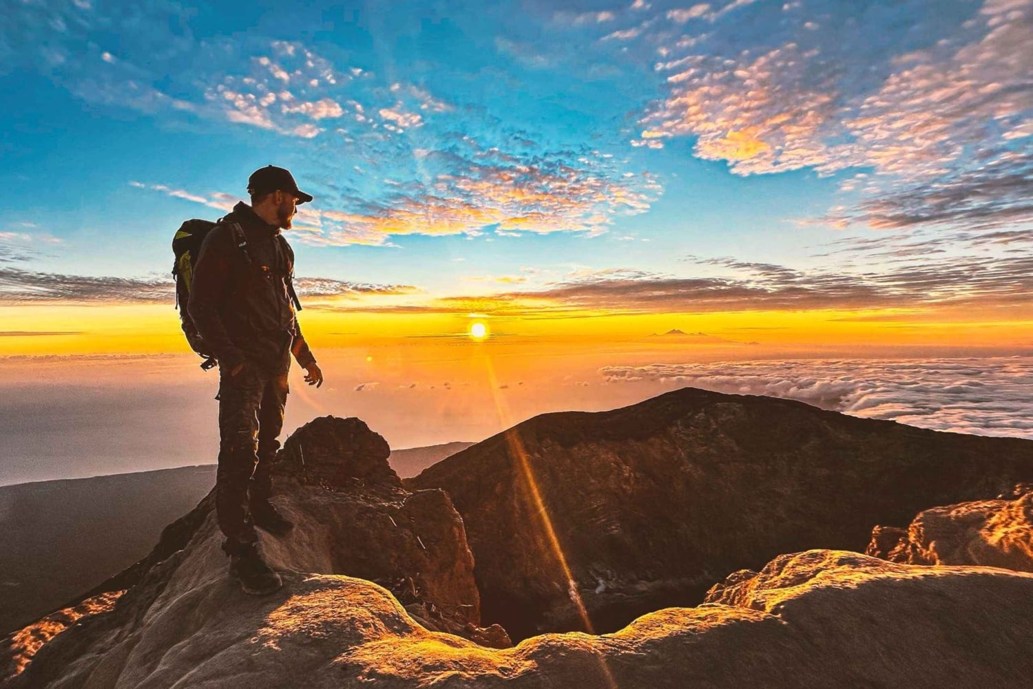 Bali: Mount Agung Summit Trek 3142 M via Edelweiss Trail