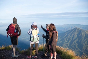 Bali: Mount Agung Summit Trek 3142 M via Edelweiss Trail