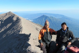 Bali: Trekking all'alba sul Monte Agung con servizio di prelievo in hotel