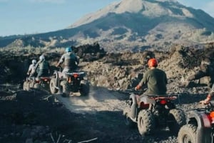 Bali: Aventura de quadriciclo ATV no Monte Batur com guia
