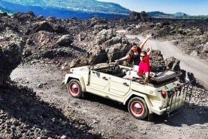 Bali/Mount Batur: Classic VW Volcano Safari & Hot Spring