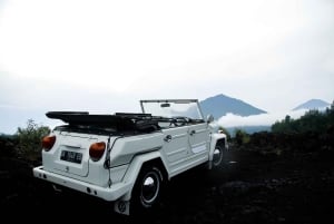 Bali/Mount Batur: Classic VW Volcano Safari & Hot Spring