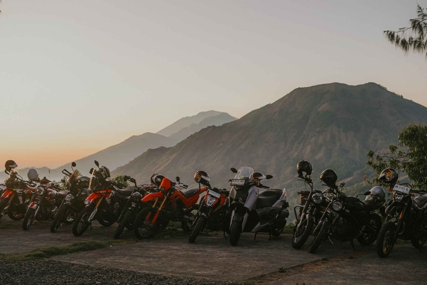 Bali: Mount Batur Guided Motorcycle Tour & Hot Springs