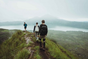 Monte Batur: trekking guidato all'alba e colazione