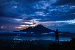 Bali: Guidad soluppgångsvandring på Mount Batur med frukost