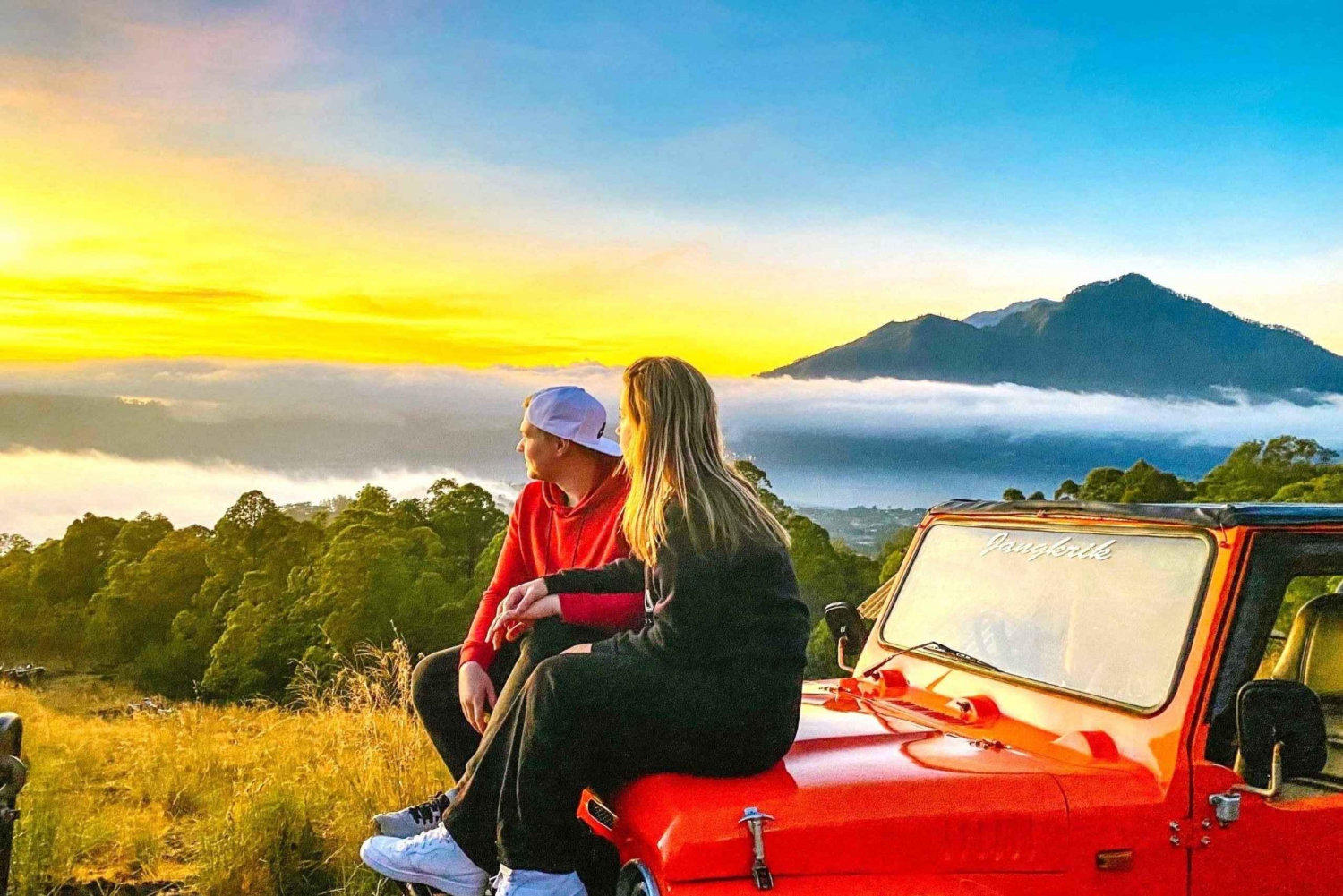 Bali: Private turer med jeep og soloppgang og varme kilder på Mount Batur