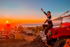 Bali: Mount Batur Jeep Zonsopgang & Natuurlijke Warmwaterbron Tour