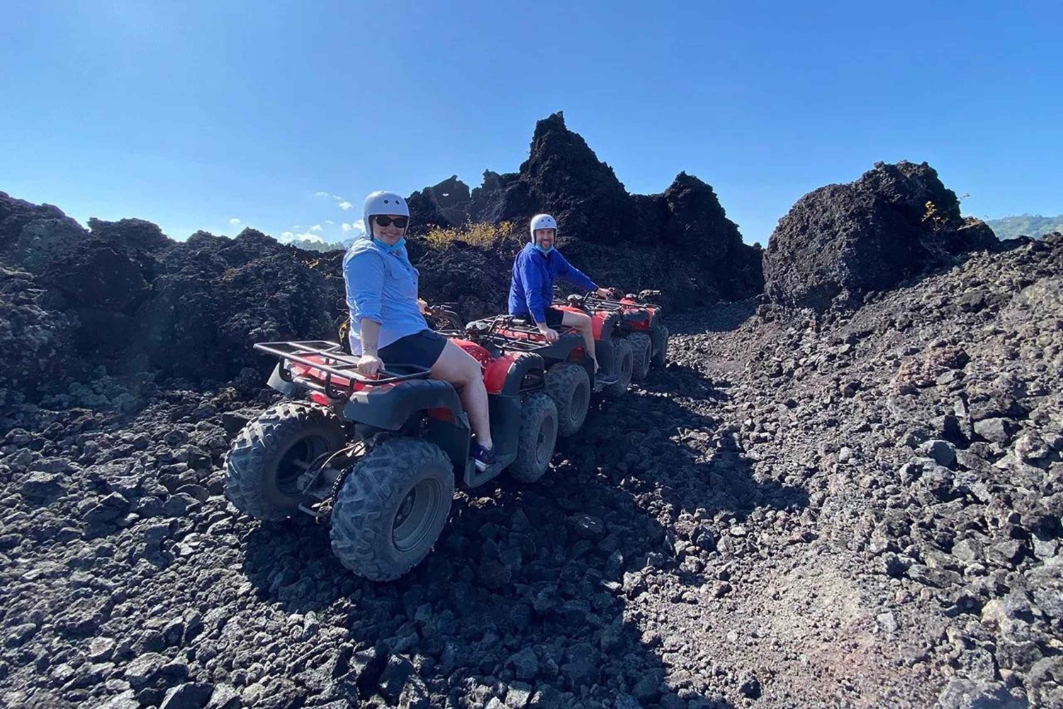 Bali/Mount Batur: Sunrise Guided Jeep & ATV Black Sand Tour