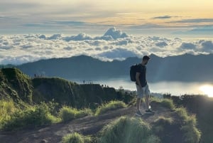 Bali: escursione all'alba sul monte Batur e avventura in gommone