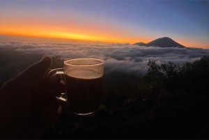 Bali: Mount Batur Sunrise Hike Including Transfer & All Cost