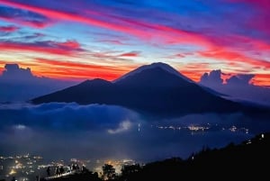 Bali: Mount Batur Sunrise Hike with Breakfast and Tour Guide