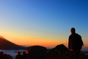 Bali: Mount Batur Sunrise Hike with Breakfast & Hot Spring