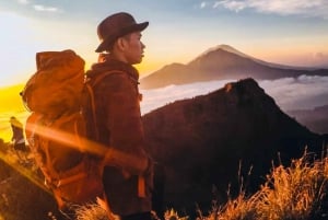 Bali: Caminhada ao nascer do sol no Monte Batur com café da manhã e fontes termais