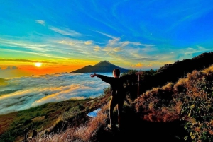 Bali: Vandretur ved solopgang på Mount Batur med morgenmad - alt inklusive