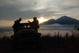 Bali : Aventure en jeep au lever du soleil sur le mont Batur avec balançoire dans la jungle