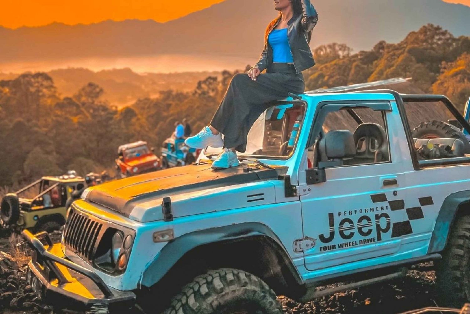 Bali : Jeep au lever du soleil sur le Mont Batur avec petit-déjeuner et source d'eau chaude