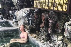 Bali: Mount Batur Sunrise Jeep Tour with Hot Springs