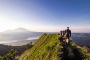 Bali: Soloppgangstrekning på Mount Batur med ATV og svart lava