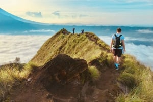 Bali: Soloppgangstrekning på Mount Batur med ATV og svart lava
